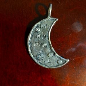 Grace & Heart "Love you to the moon and back charm"
